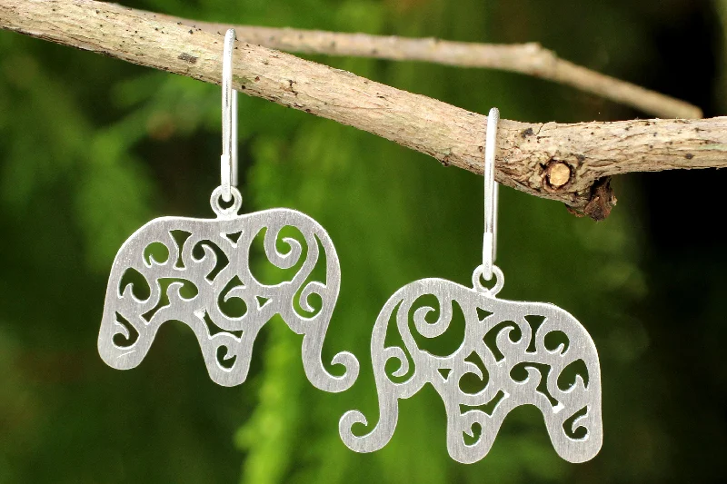  -Explosion-proof leash FOR LARGE dogsElephant Arabesque Handcrafted Sterling Silver Thai Elephant Earrings