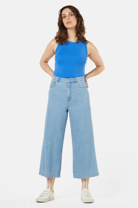 - Postoperative pet anti-licking Elizabethan collarVada Jean