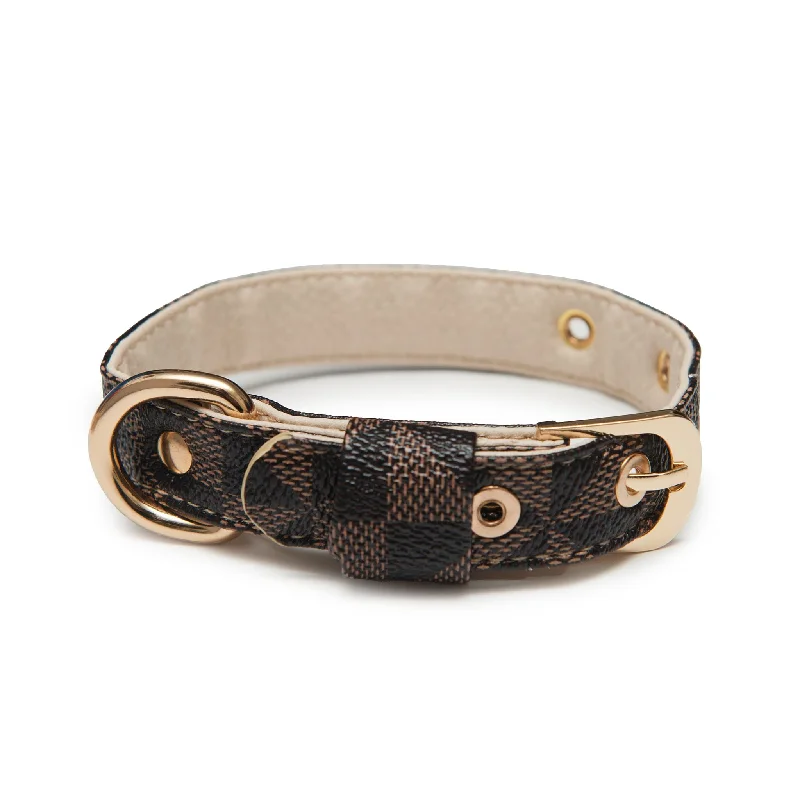  . **Cat nest winter warmth**Signature Collar & Leash