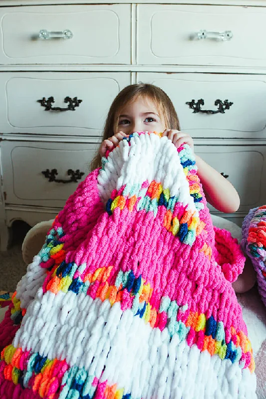  -Anti-slip claw protection raincoat FOR dogsSassy Stripes Throw (Crafts)