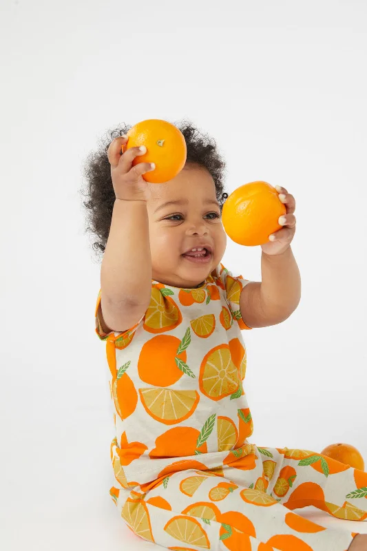  -Anti-scratch scratching board AND cat bed in oneOranges Baby SS Tee