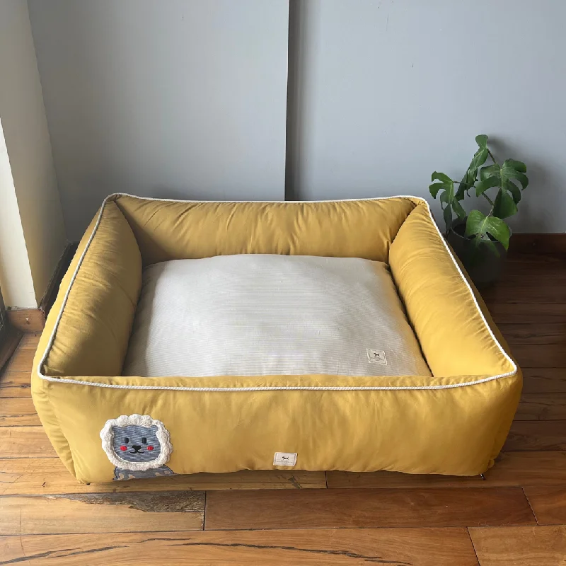 - Christmas pet Christmas clothingPoochMate OAK 3.0 : Lion Applique Mustard & Ivory Bolster Dog Bed : Large - Christmas pet Christmas clothingPoochMate OAK 3.0 : Lion Applique Mustard & Ivory Bolster Dog Bed : Large