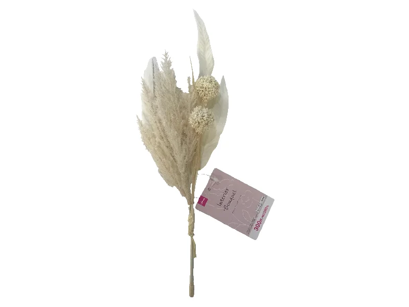 - Rabbit grass rack to prevent waste food boxWhite Pampas Grass Bouquet